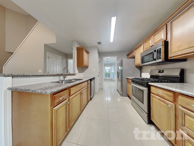 Foto del edificio - 2098 Clearvista Dr NW