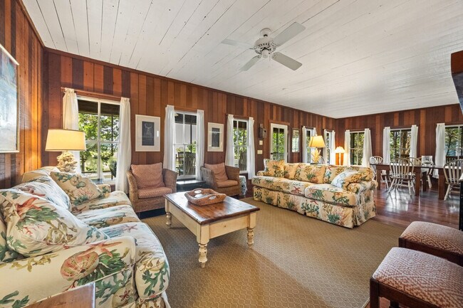 Building Photo - 496 Debordieu Blvd