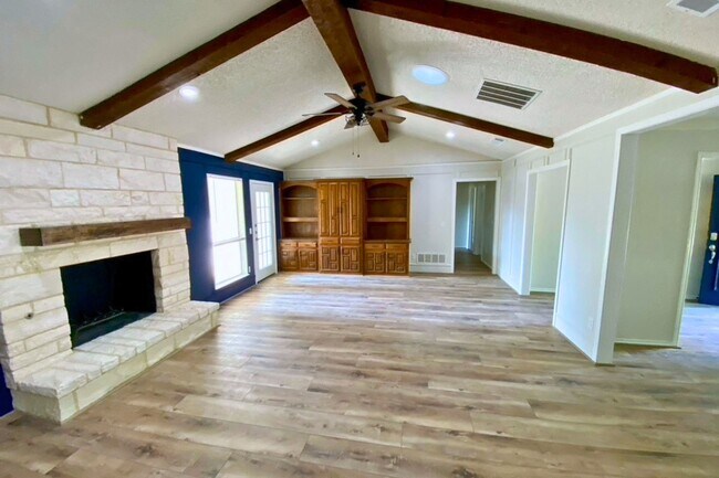 Sala de estar - 2917 Las Palmas Ln