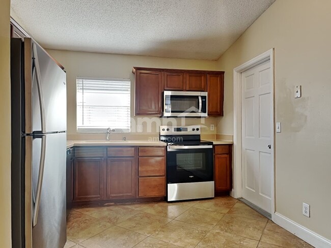 Building Photo - 1036 Bluejack Oak Dr