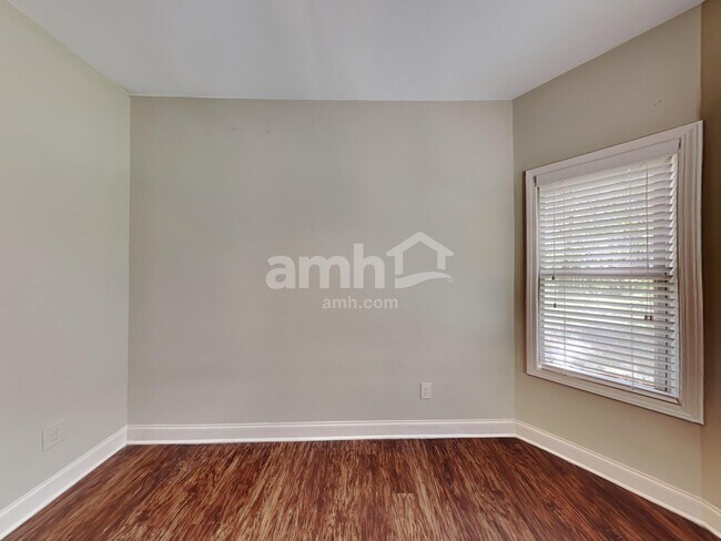 Foto del edificio - 250 Randy Rd SW