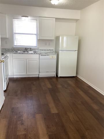 Foto del edificio - 300 S State Hwy 78