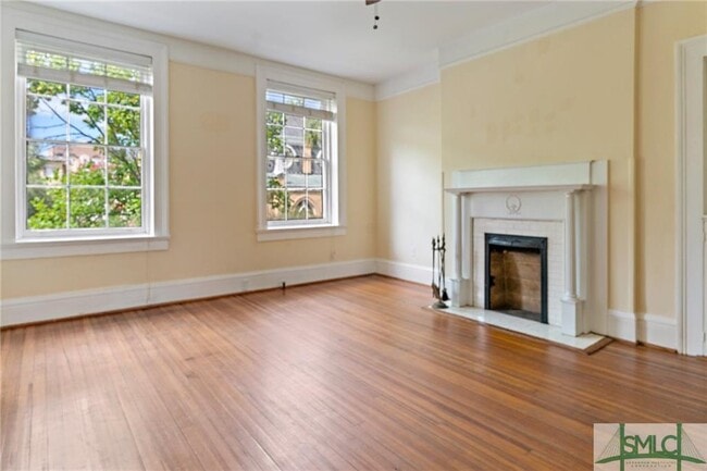 Building Photo - 9 E Gordon St