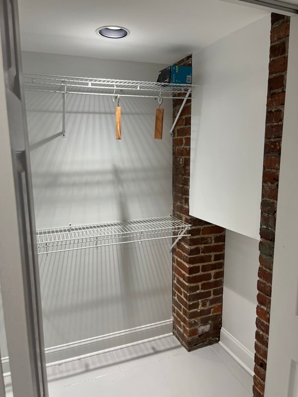 Building Photo - 1426 Milner Crescent