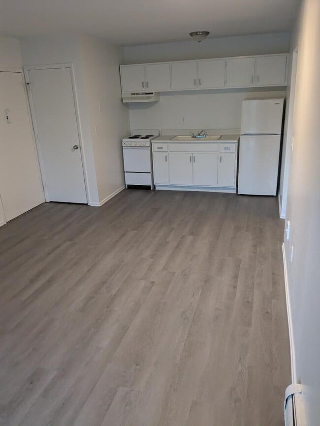 Photo - 620 Pedretti Ave Apartment