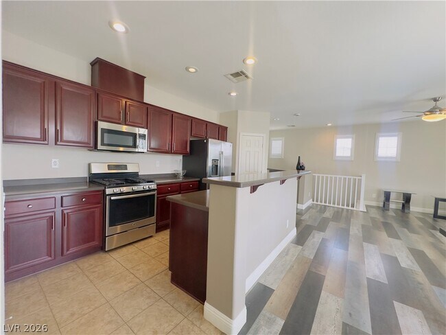Building Photo - 6255 W Arby Ave