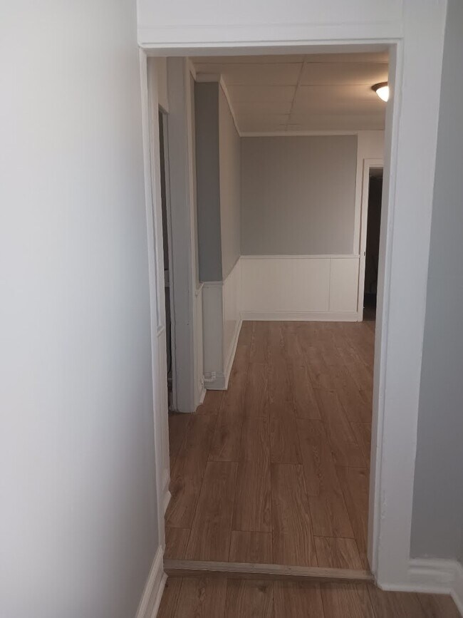 Sala de estar - 1843 Bank St