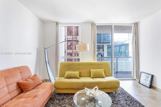 Foto del edificio - 244 Biscayne Blvd