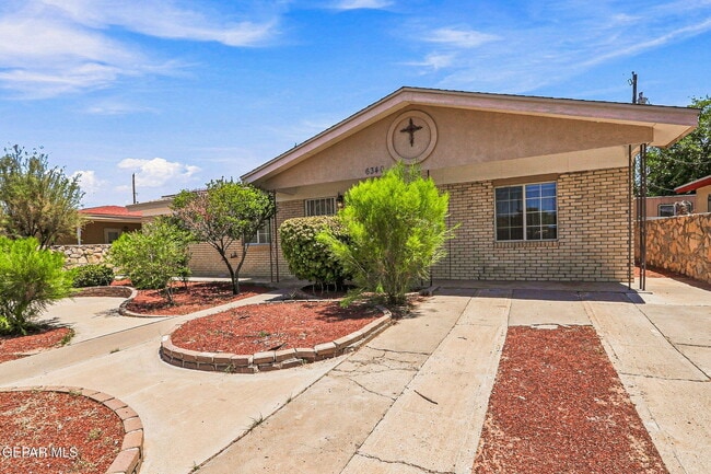 Building Photo - 6340 Modesta St
