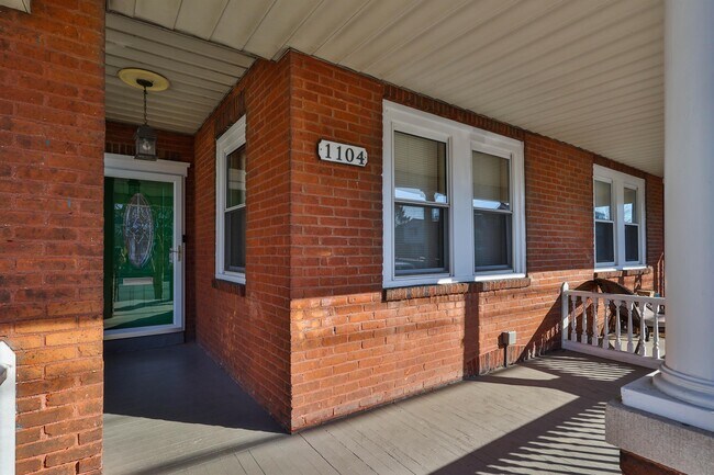 Foto del edificio - 1104 Elm St