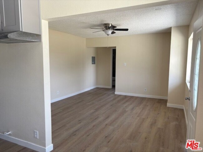 Foto del edificio - 350 E 236th St