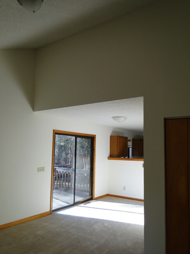 Foto del edificio - 1500 Partridgeberry Rd