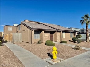 Building Photo - 1424 Santa Anita Dr