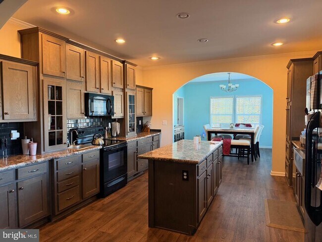 Foto del edificio - 145 Hickory Hill Overlook Ct.