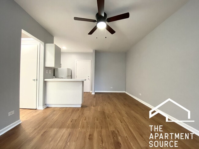 Foto del edificio - 4031 N Kenmore Ave