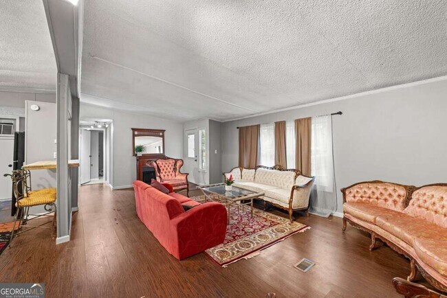 Foto del edificio - 7138 Rockland Rd