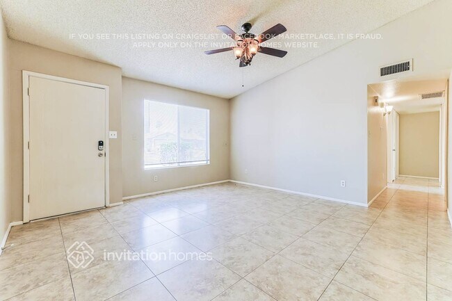 Building Photo - 3415 E Delta Ave