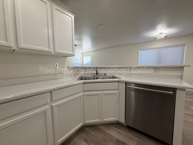 Foto del edificio - 2809 N 107th Dr