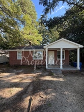 Building Photo - 1440 Kingston Rd