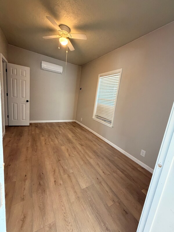 Foto del edificio - 302 1st St