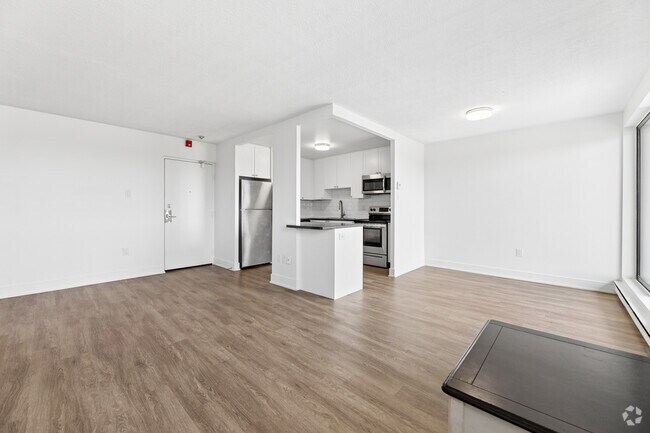 2 chambres, 1 salle de bain - 862 pi² - Salon - 401 West Street North