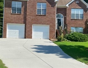 Building Photo - 750 Legacy Pl SW