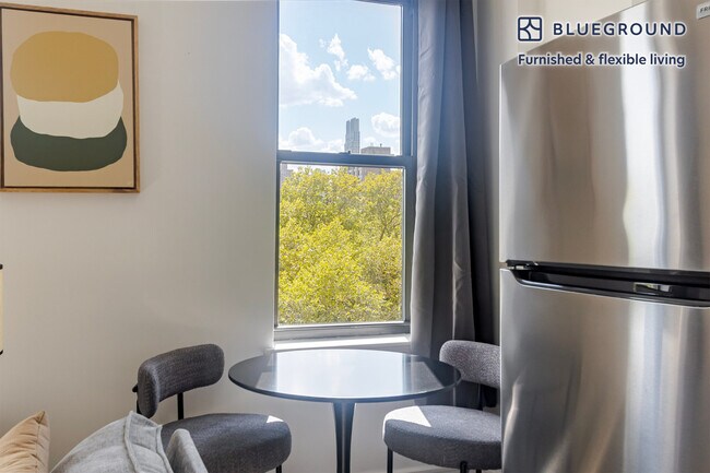 Foto del edificio - 45 W 81st St