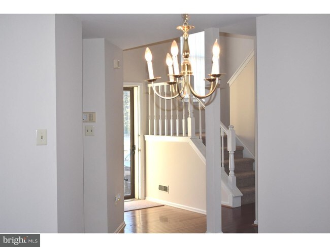 Building Photo - 1502 Isaacs Ct