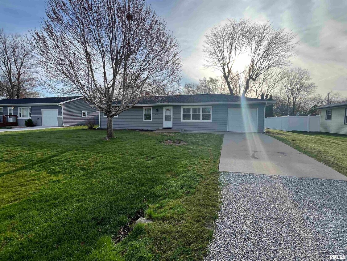 Primary Photo - 3836 15th Street A