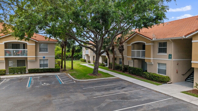 Building Photo - Palm Springs Apartments