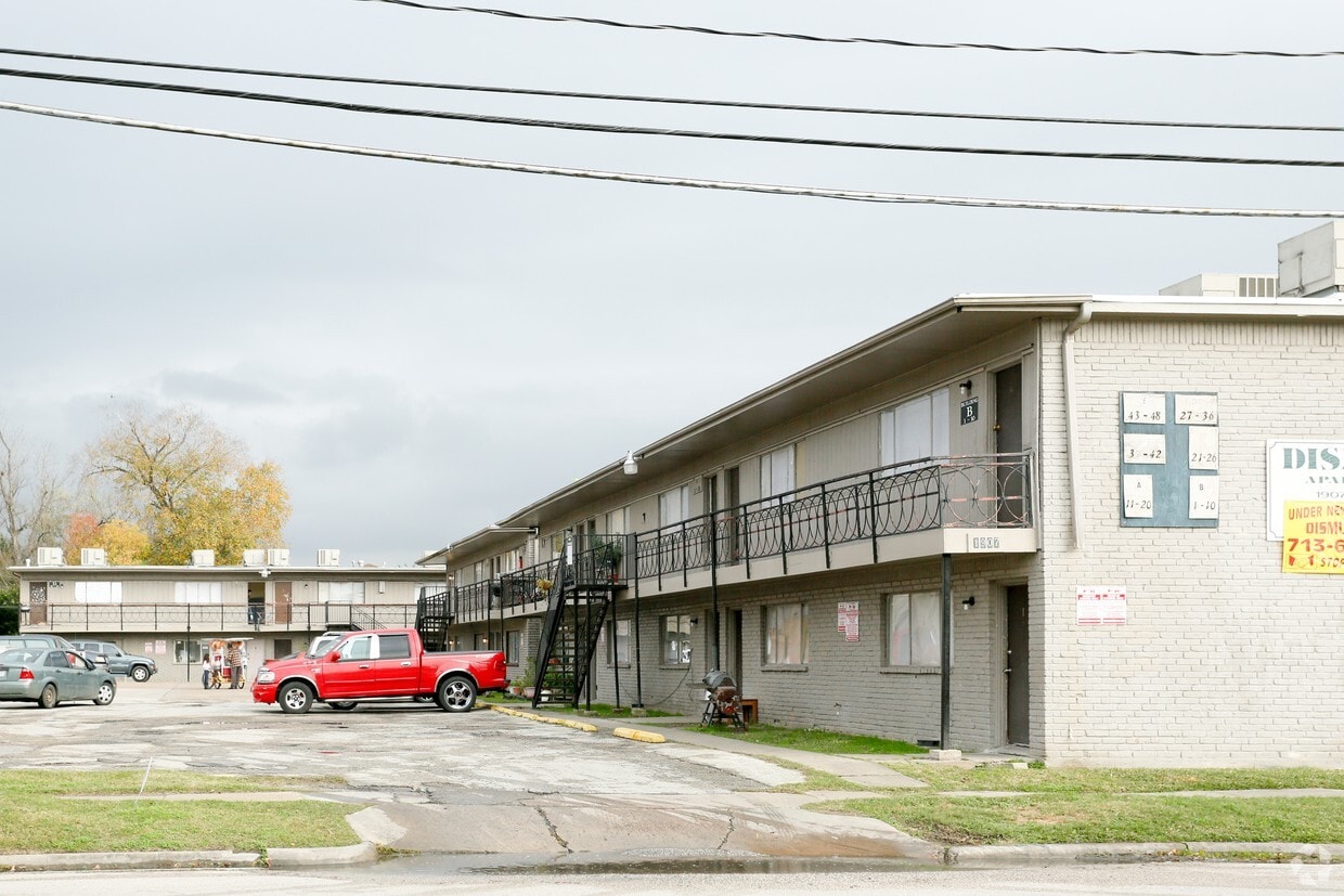 Foto del edificio - Dismuke Apartments