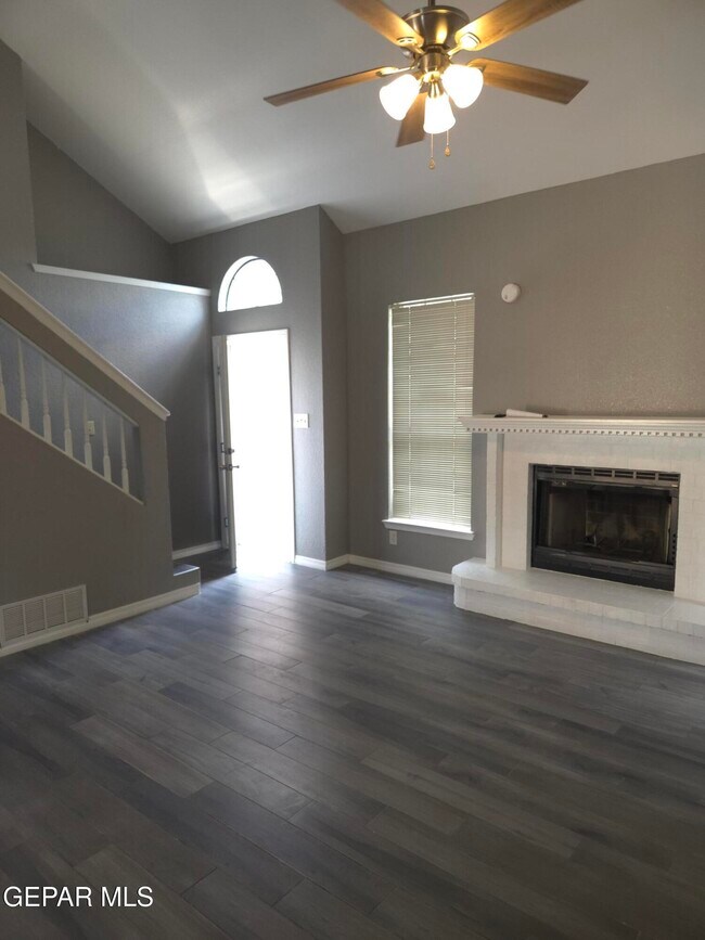 Building Photo - 4629 Loma Grande Dr