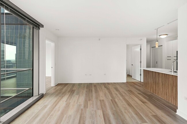 Foto del edificio - 373 W Wolf Point Plaza