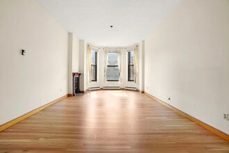 Building Photo - 160 Commonwealth Ave