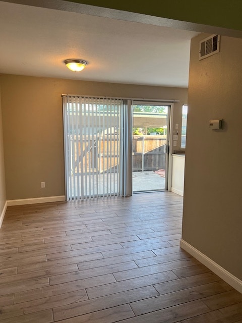 Building Photo - 8915 Salmon Falls Dr