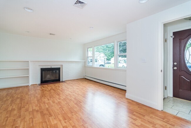 Building Photo - 36 Wethersfield Rd
