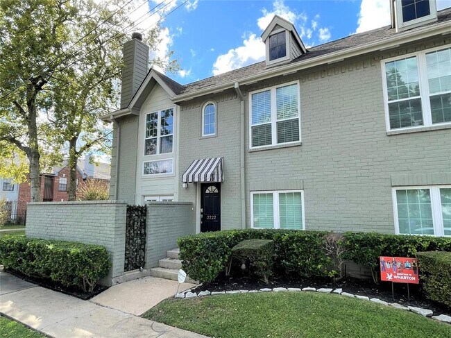 Foto del edificio - 2222 Hopkins St