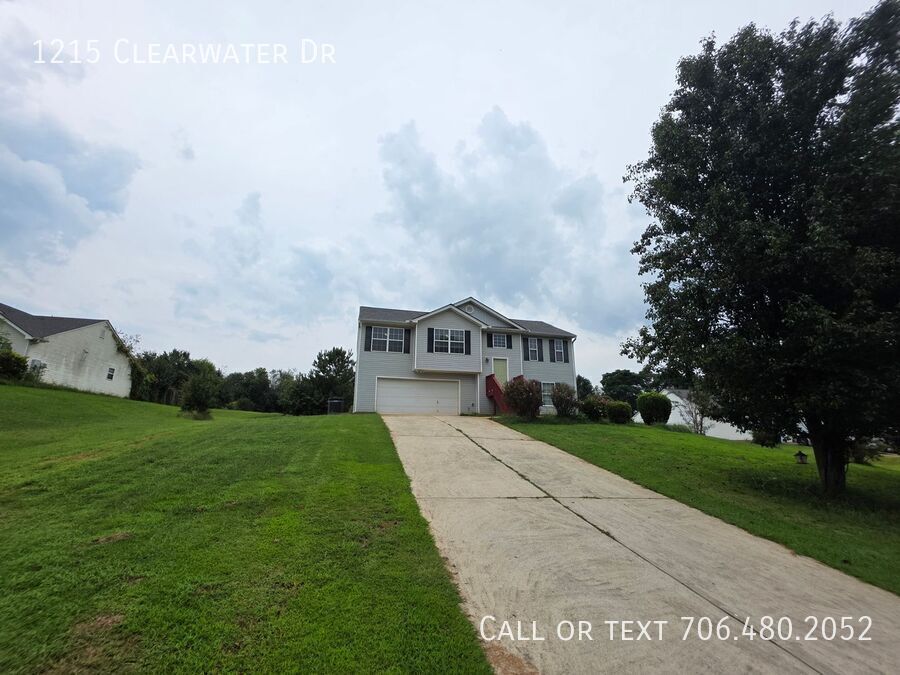 Foto principal - 1215 Clearwater Dr