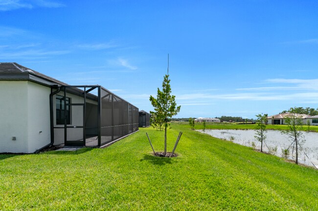 Foto del edificio - 19553 Hinkley Dr
