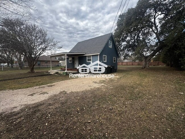 Building Photo - 406 S Main St