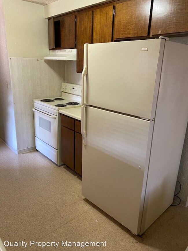 Foto del edificio - 3 br, 1 bath House - 805 Oak Street