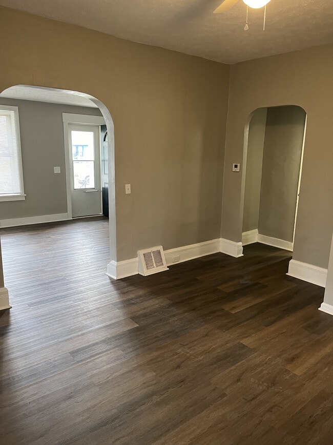 Building Photo - 1670 3rd St