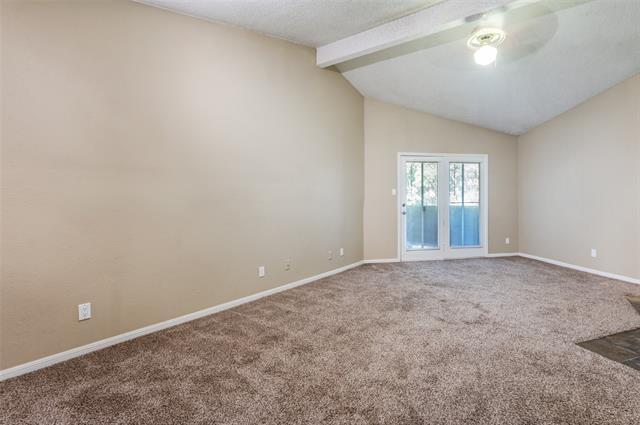 Foto del edificio - 8545 Midpark Rd