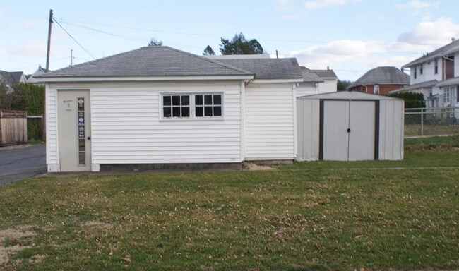 Building Photo - Fleetwood Borough Rental