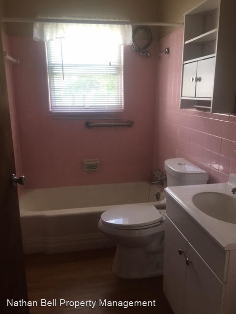 Building Photo - 3 br, 1 bath House - 2490 Beverly Dr