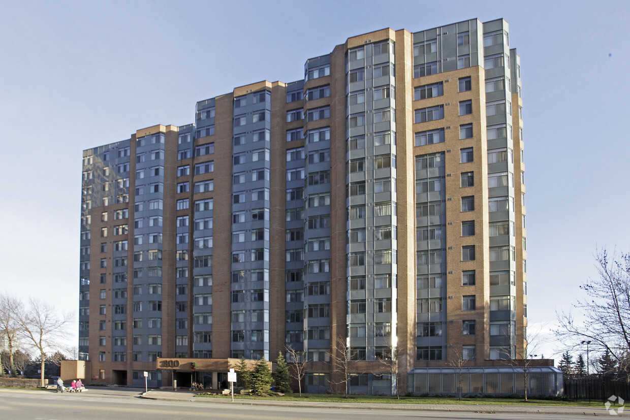 Building Photo - Club One Condo