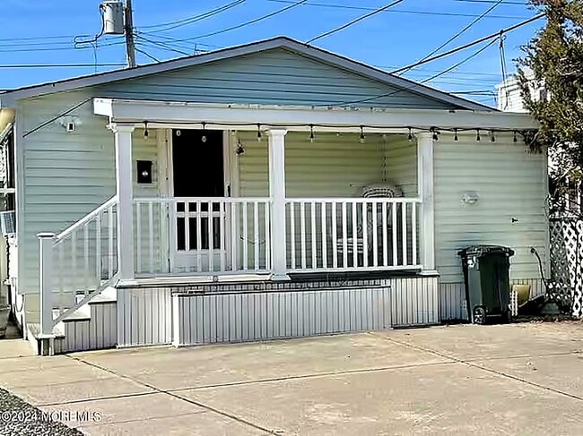 Building Photo - 112 Ocean Ave