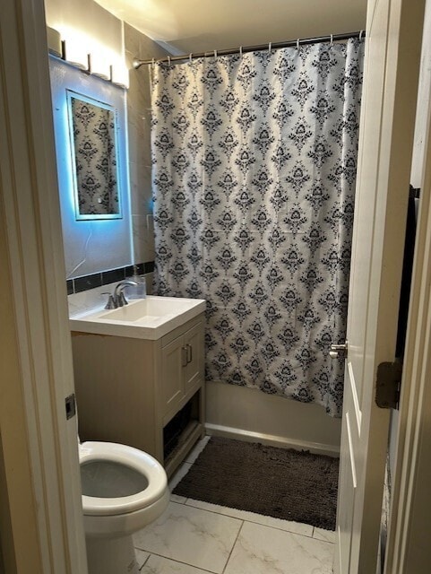 Building Photo - 1617 W Glenlake Ave