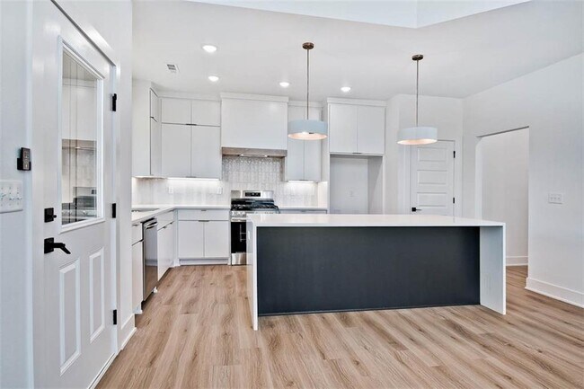 Foto del edificio - 4 Savidge Cir