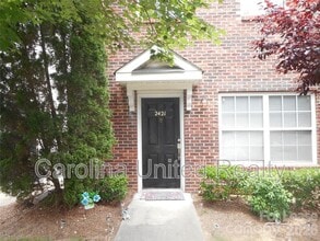 Building Photo - 2421 Ryerson Ct